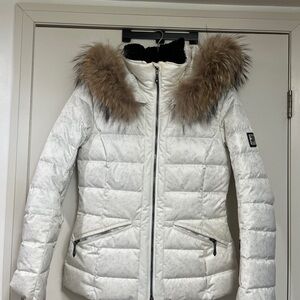 Descente White ski jacket